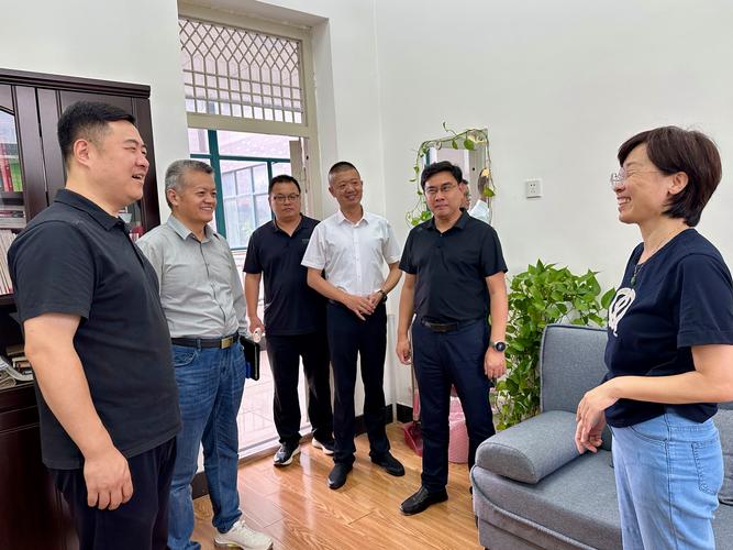 后勤走访调研教学科研单位